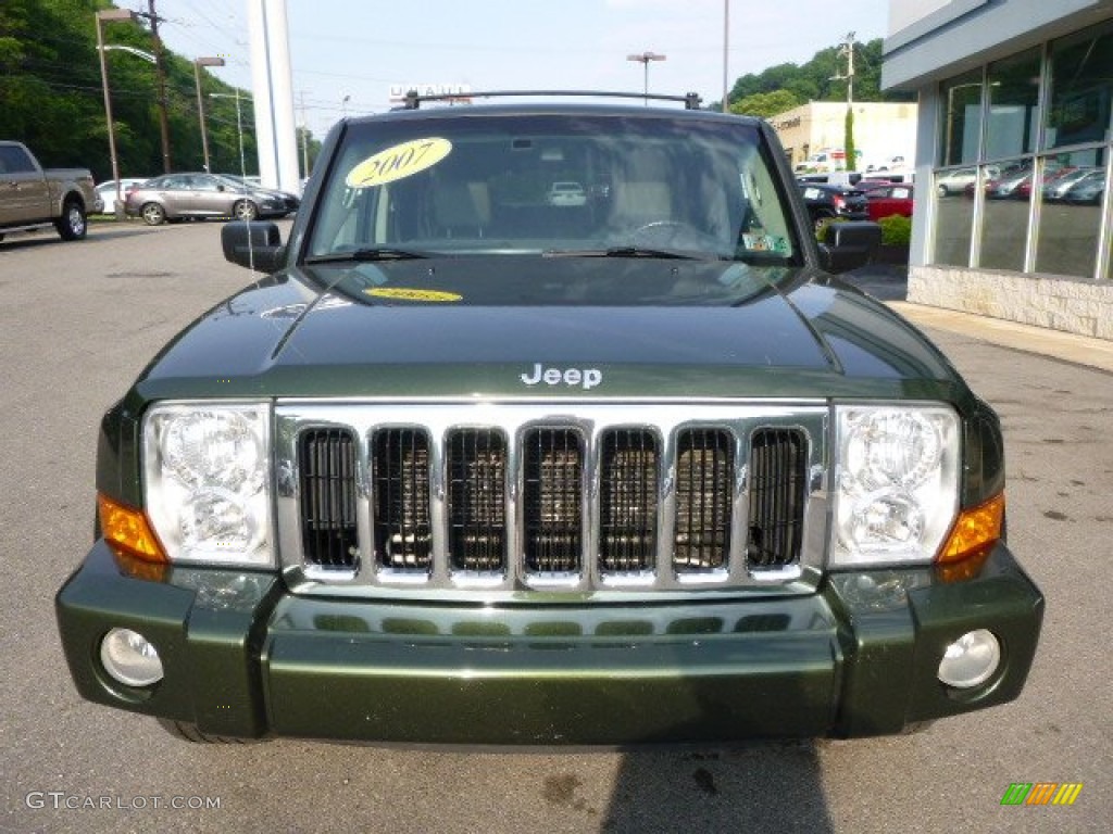2007 Commander Limited 4x4 - Jeep Green Metallic / Dark Khaki/Light Graystone photo #3