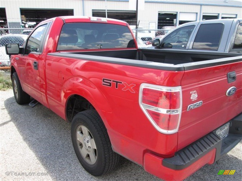 2012 F150 STX Regular Cab - Race Red / Steel Gray photo #4