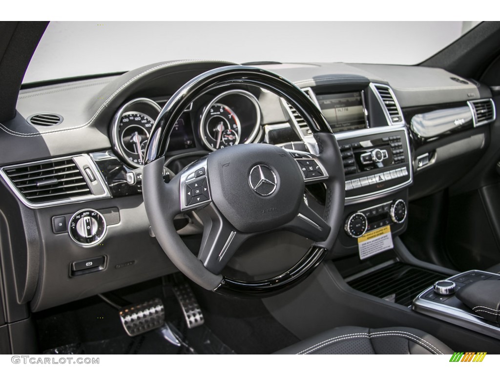 2015 Mercedes-Benz ML 63 AMG Dashboard Photos