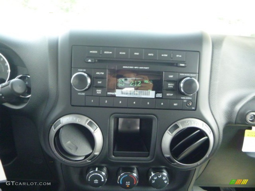 2015 Wrangler Unlimited Sport 4x4 - Copper Brown Pearl / Black photo #16