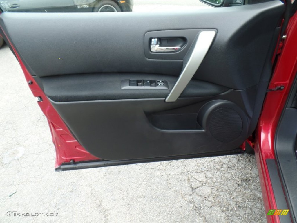 2012 Rogue S AWD - Cayenne Red / Black photo #13