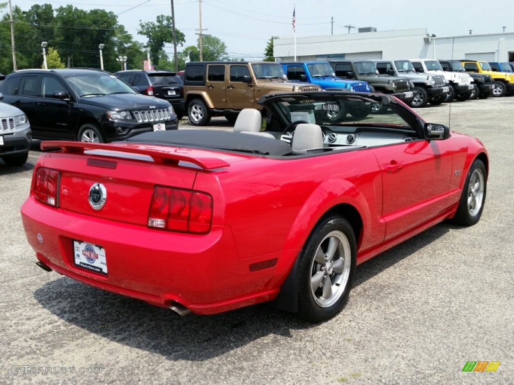 2005 Mustang GT Premium Convertible - Torch Red / Light Graphite photo #7