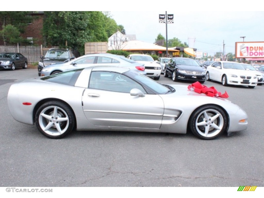 2004 Corvette Coupe - Machine Silver Metallic / Black photo #10
