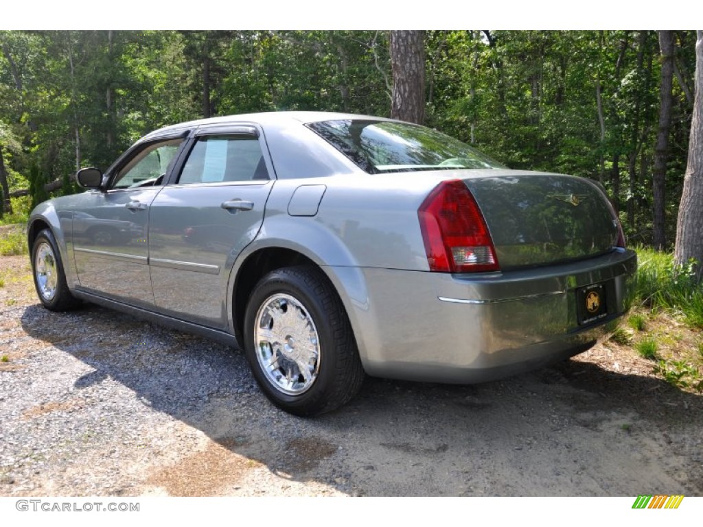 2006 300 Touring - Silver Steel Metallic / Dark Slate Gray/Light Graystone photo #4