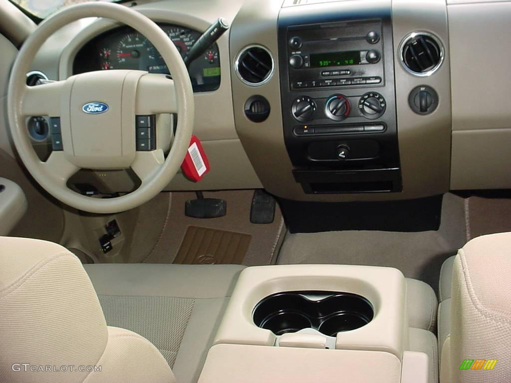 2006 F150 XLT SuperCrew - Arizona Beige Metallic / Tan photo #13