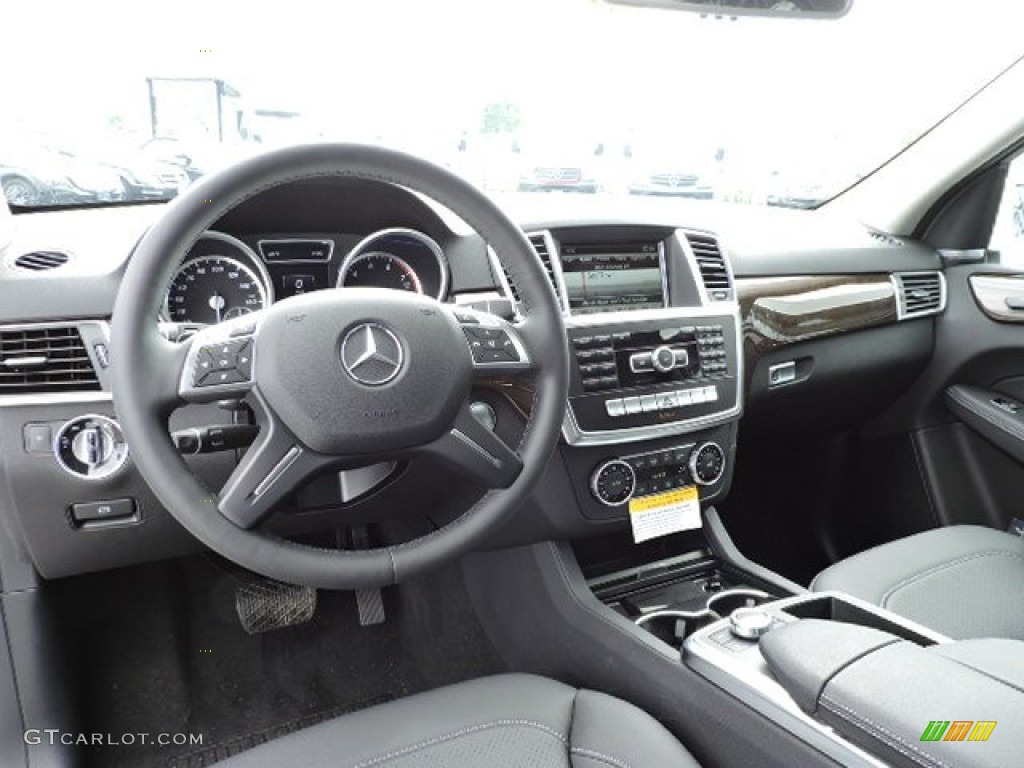 2015 ML 350 4Matic - Polar White / Black photo #9