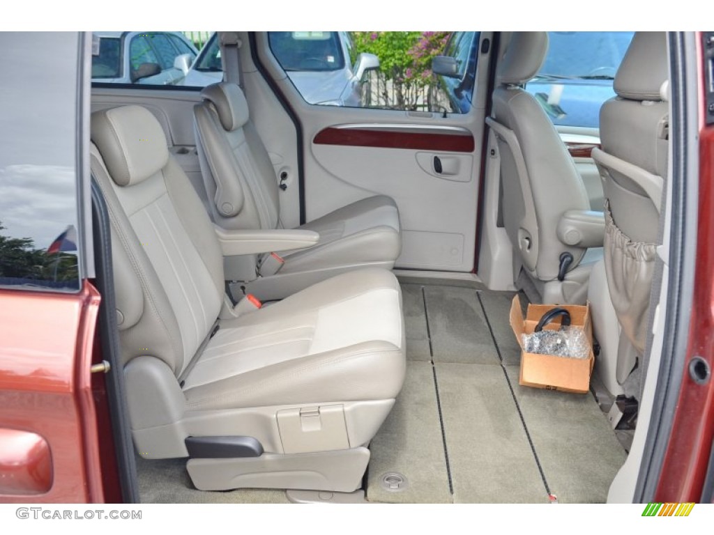 2007 Chrysler Town & Country Touring Rear Seat Photo #104784784