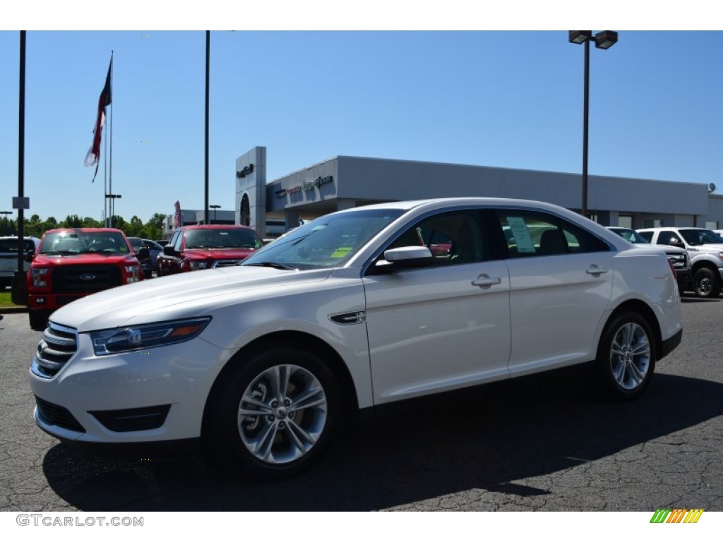 2015 Taurus SEL - White Platinum Metallic / Dune photo #3