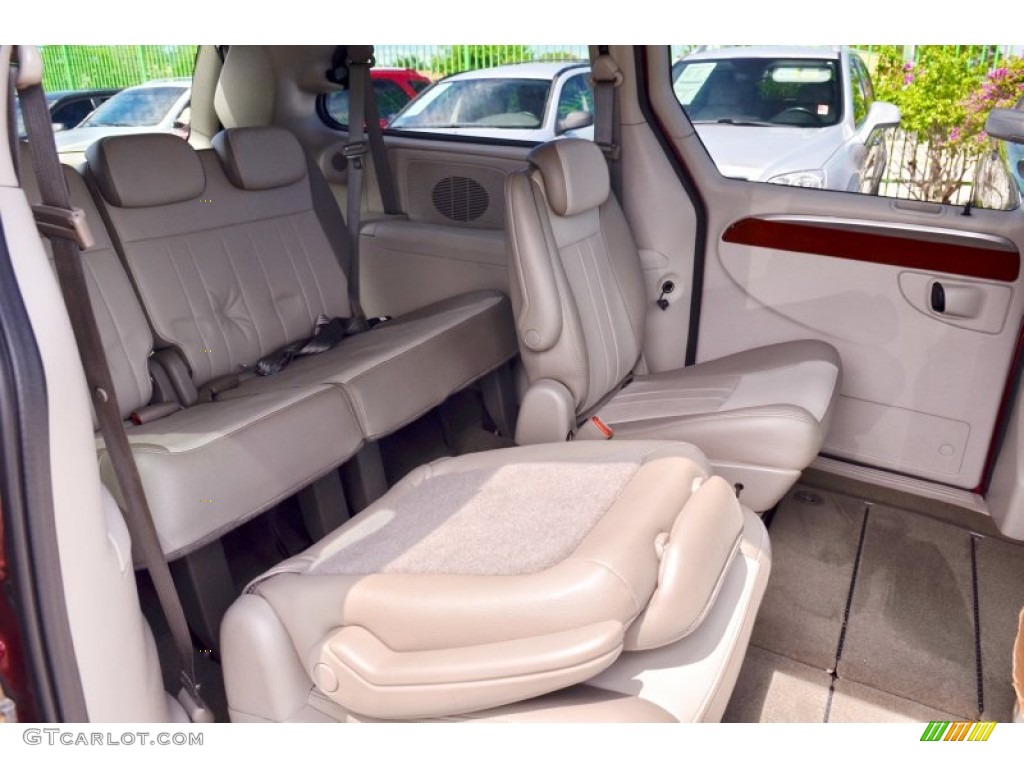 Medium Slate Gray Interior 2007 Chrysler Town & Country Touring Photo #104784982