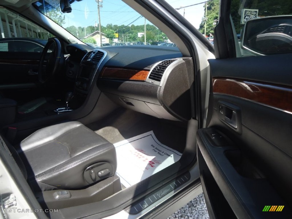 2007 SRX V6 - Light Platinum / Ebony photo #16