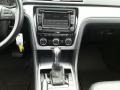 Black - Passat 2.5L SE Photo No. 14