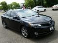 Attitude Black Metallic - Camry SE Photo No. 3