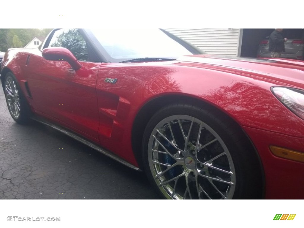 2009 Corvette ZR1 - Victory Red / Ebony photo #3