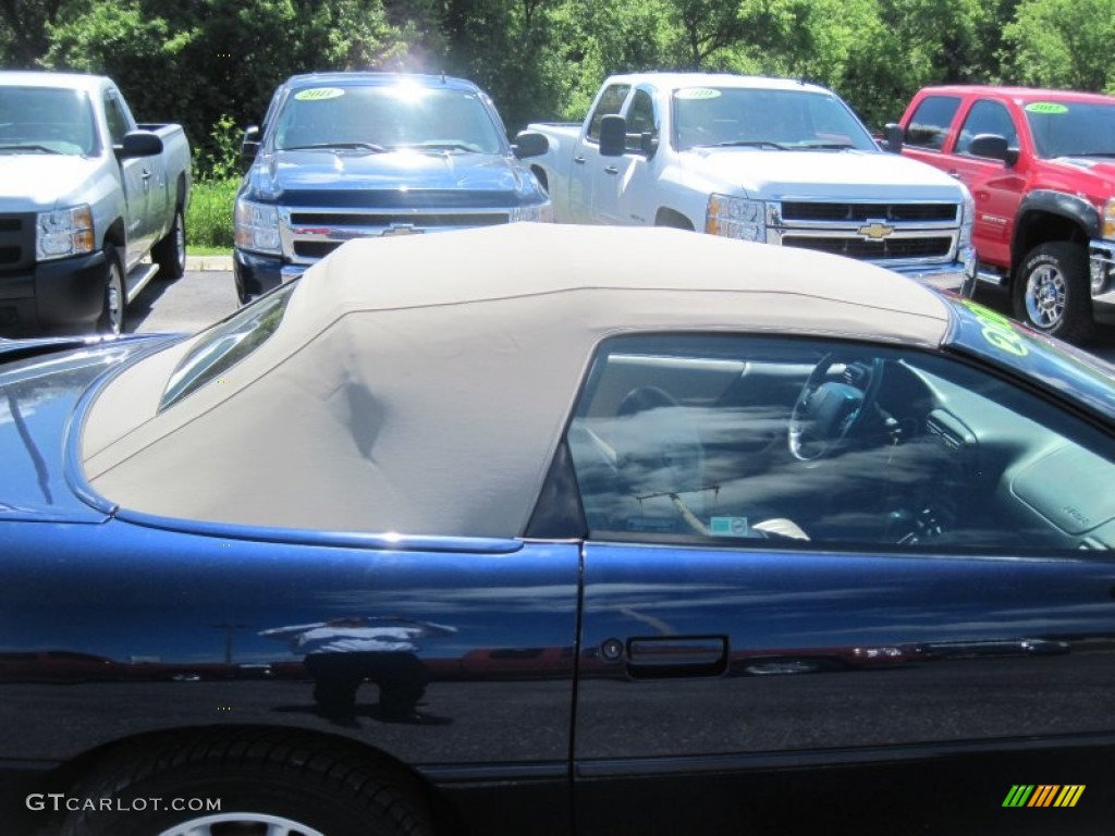 2001 Camaro Z28 Convertible - Navy Blue Metallic / Neutral photo #27