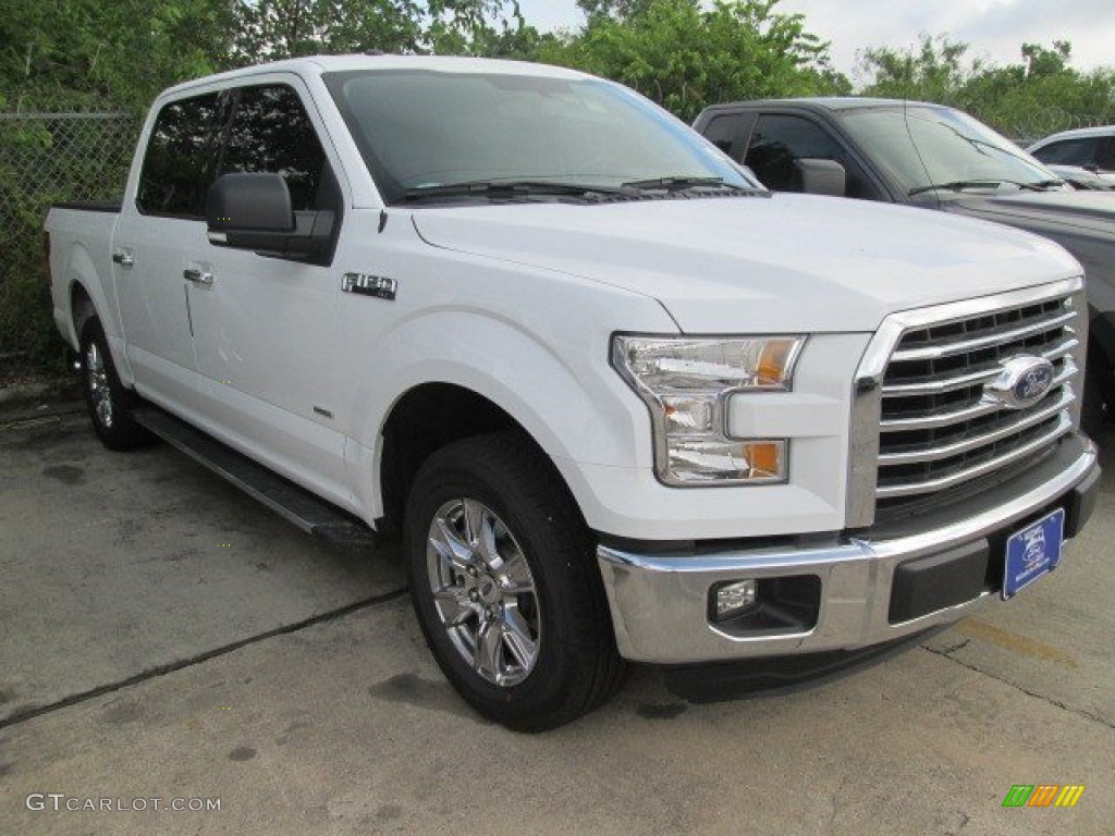 2015 F150 XLT SuperCrew - Oxford White / Medium Earth Gray photo #1