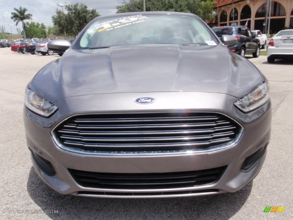 2013 Fusion S - Sterling Gray Metallic / Earth Gray photo #15