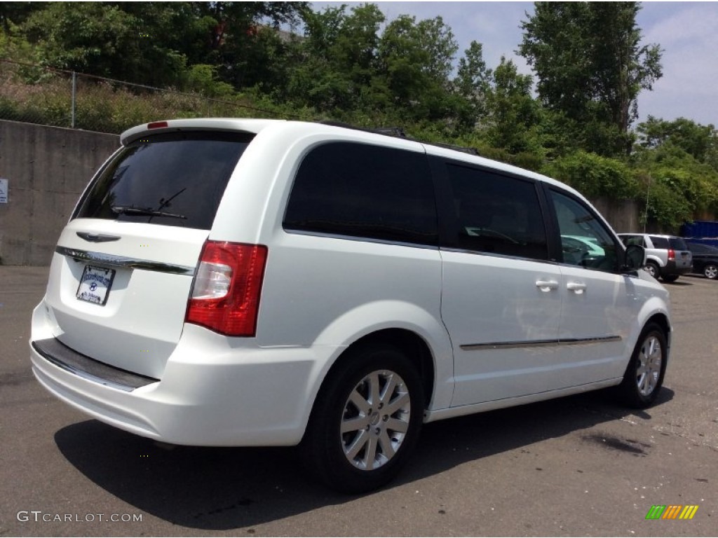 2014 Town & Country Touring - Bright White / Black/Light Graystone photo #4