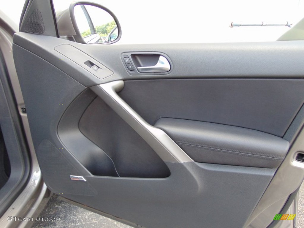 2009 Tiguan SEL 4Motion - Alpine Grey Metallic / Charcoal photo #18