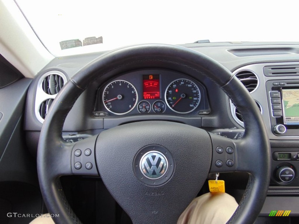 2009 Tiguan SEL 4Motion - Alpine Grey Metallic / Charcoal photo #30