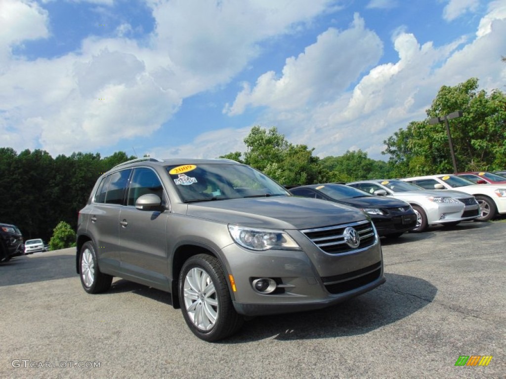 2009 Tiguan SEL 4Motion - Alpine Grey Metallic / Charcoal photo #32