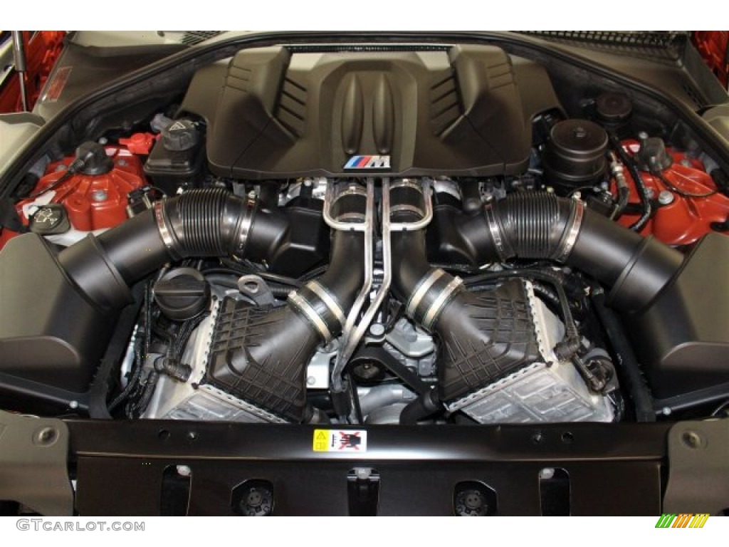 2013 BMW M6 Coupe 4.4 Liter DI M TwinPower Turbocharged DOHC 32-Valve VVT V8 Engine Photo #104815483