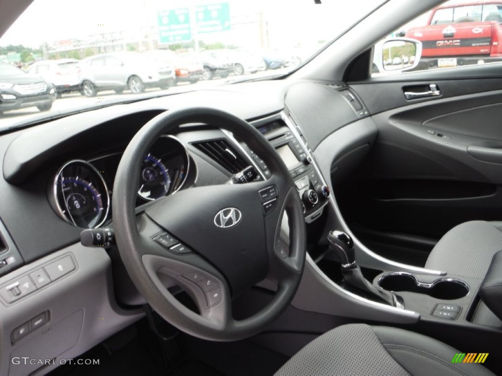 2014 Sonata GLS - Radiant Silver / Gray photo #11