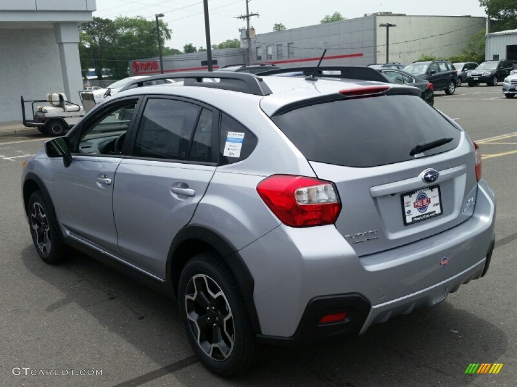 2015 XV Crosstrek 2.0i Premium - Ice Silver Metallic / Black photo #4