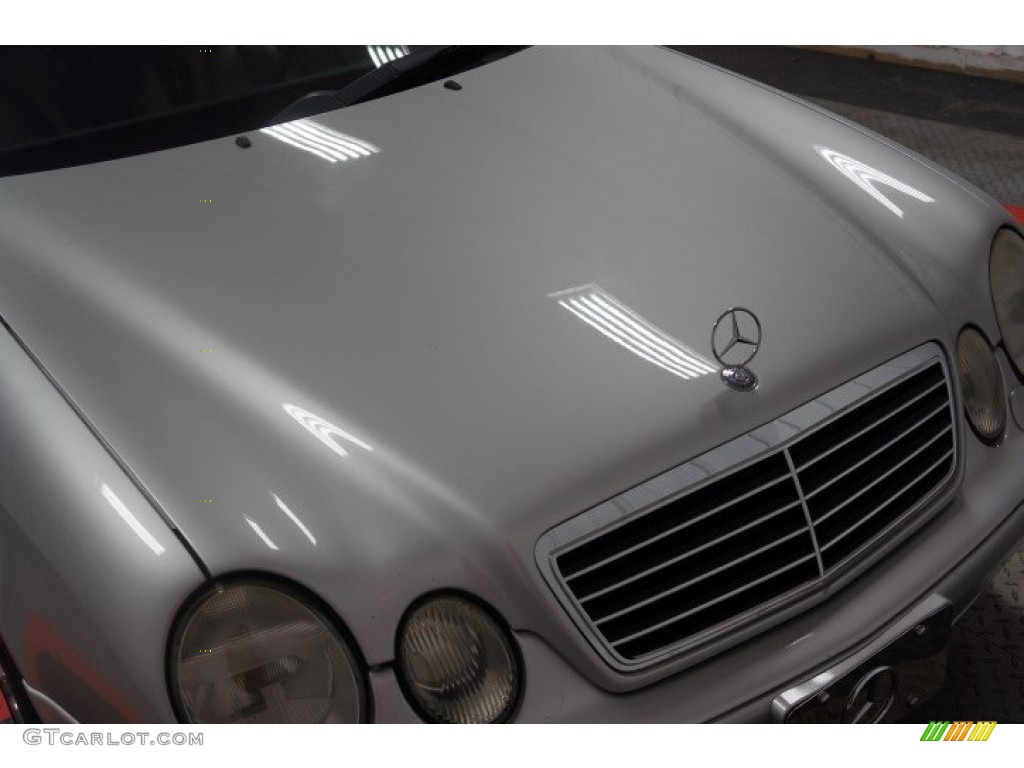 2001 CLK 320 Coupe - Brilliant Silver Metallic / Charcoal photo #38