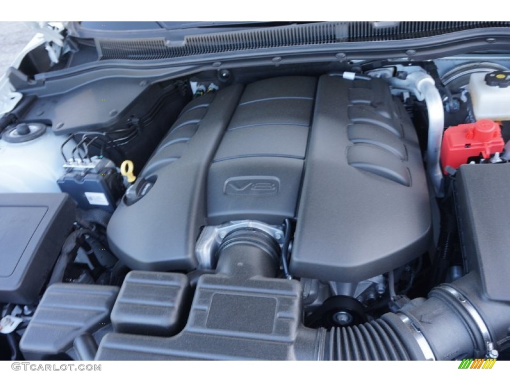 2015 Chevrolet SS Sedan Engine Photos