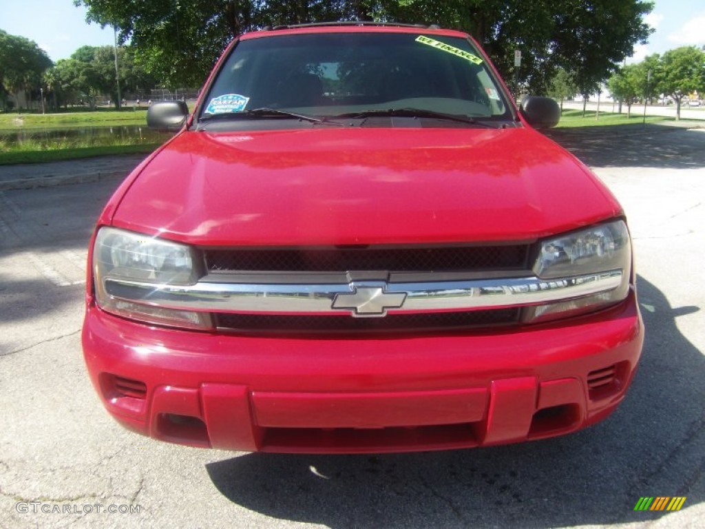 2002 TrailBlazer LS - Victory Red / Dark Pewter photo #8
