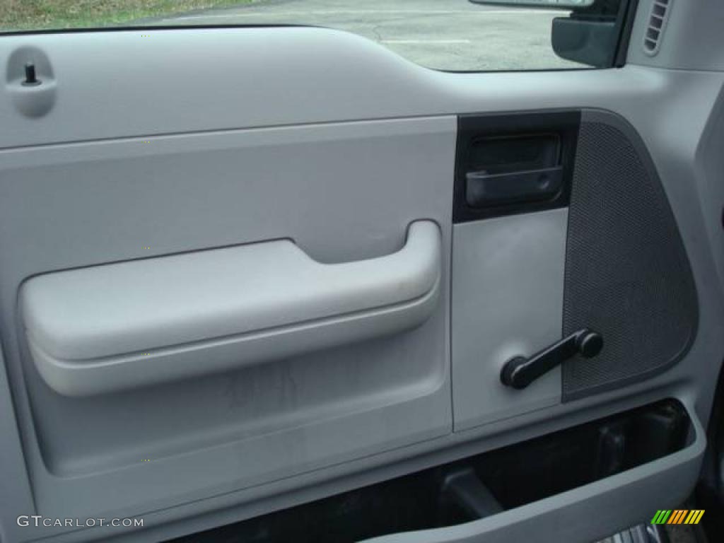 2006 F150 STX SuperCab 4x4 - Black / Medium/Dark Flint photo #13