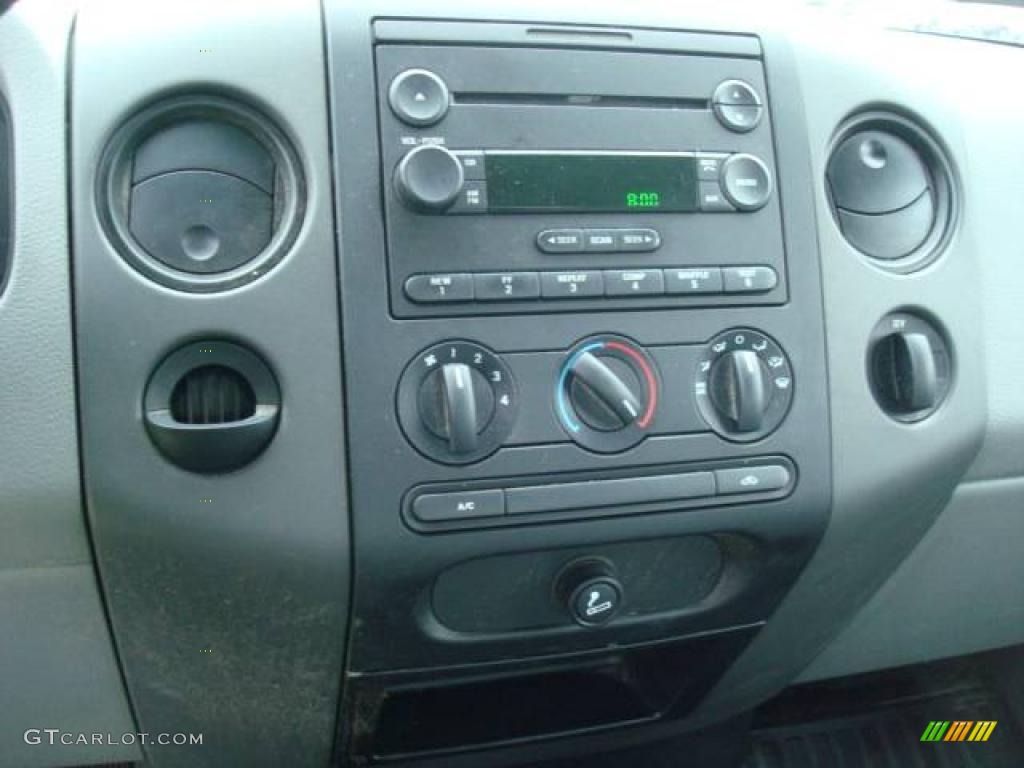2006 F150 STX SuperCab 4x4 - Black / Medium/Dark Flint photo #18