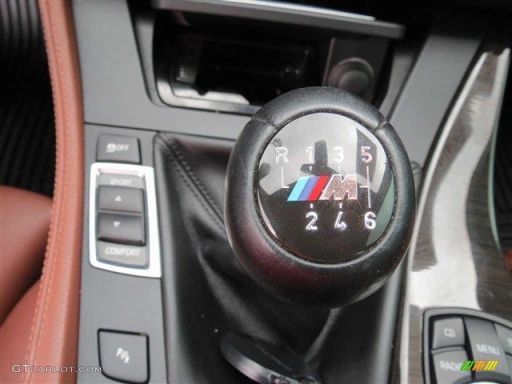2011 BMW 5 Series 550i Sedan Transmission Photos