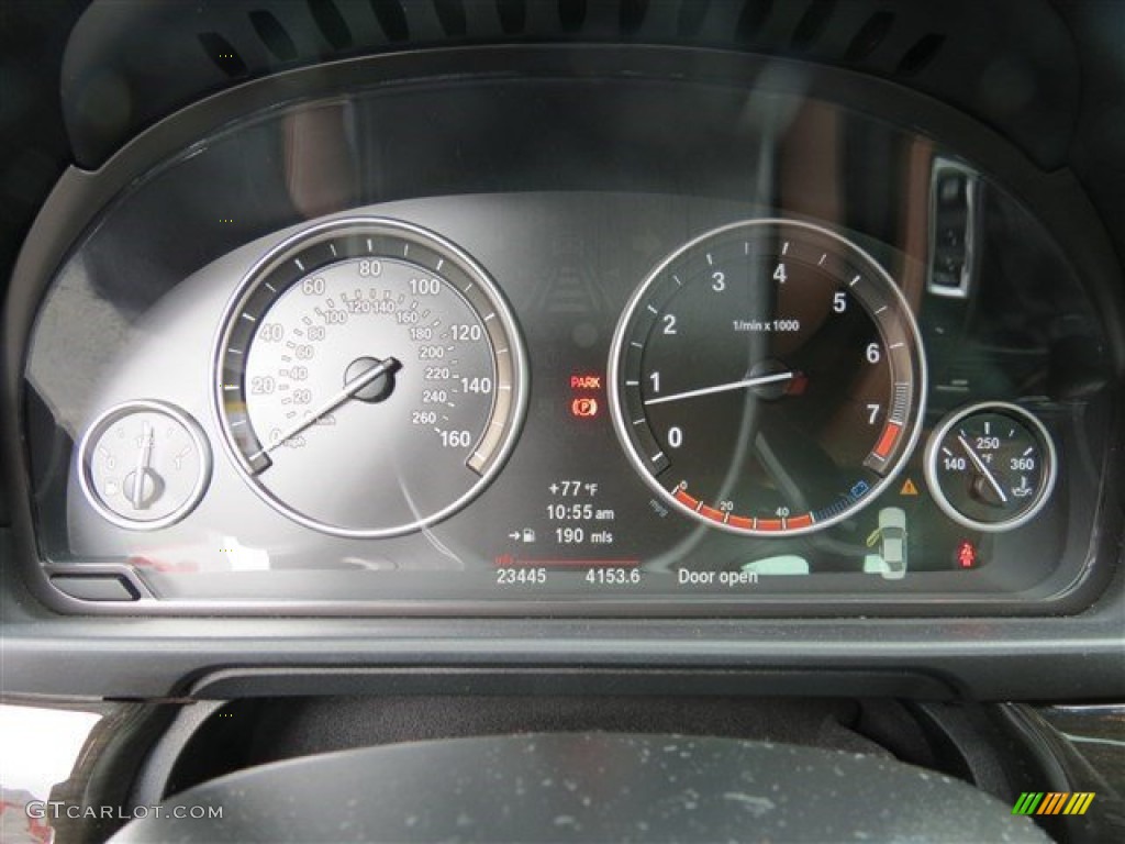 2011 BMW 5 Series 550i Sedan Gauges Photos