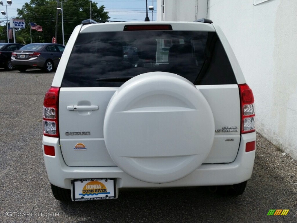 2006 Grand Vitara Luxury 4x4 - White Pearl / Beige photo #4