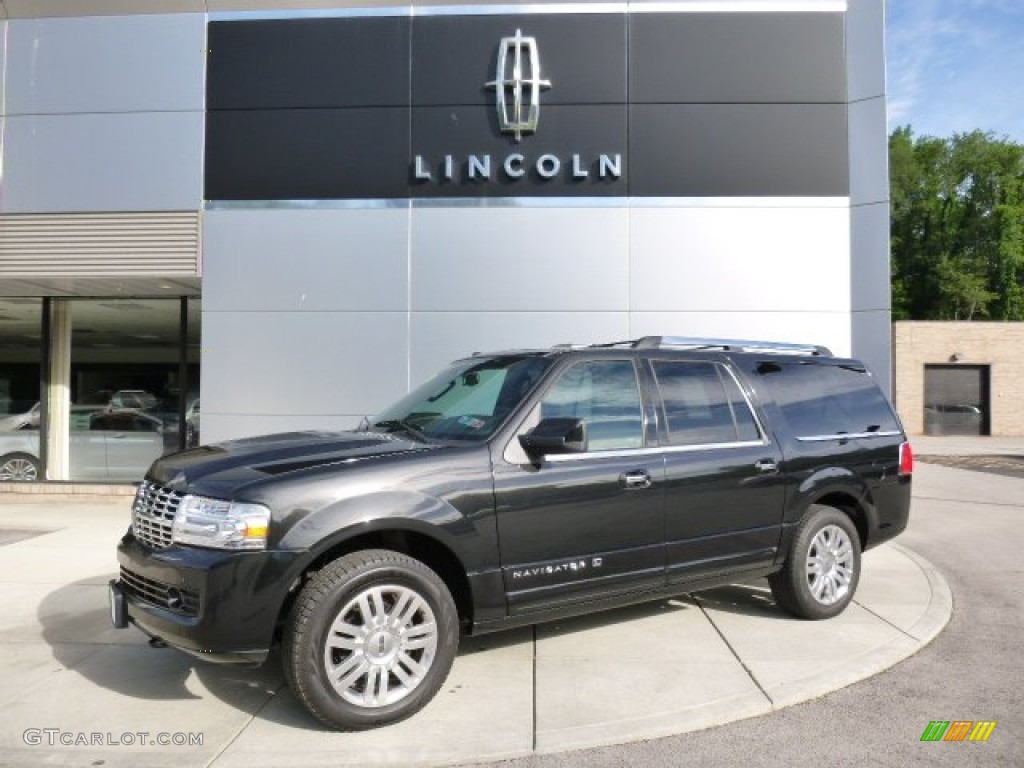 2012 Navigator L 4x4 - Black / Canyon/Black photo #1