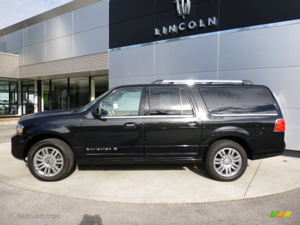 2012 Navigator L 4x4 - Black / Canyon/Black photo #2