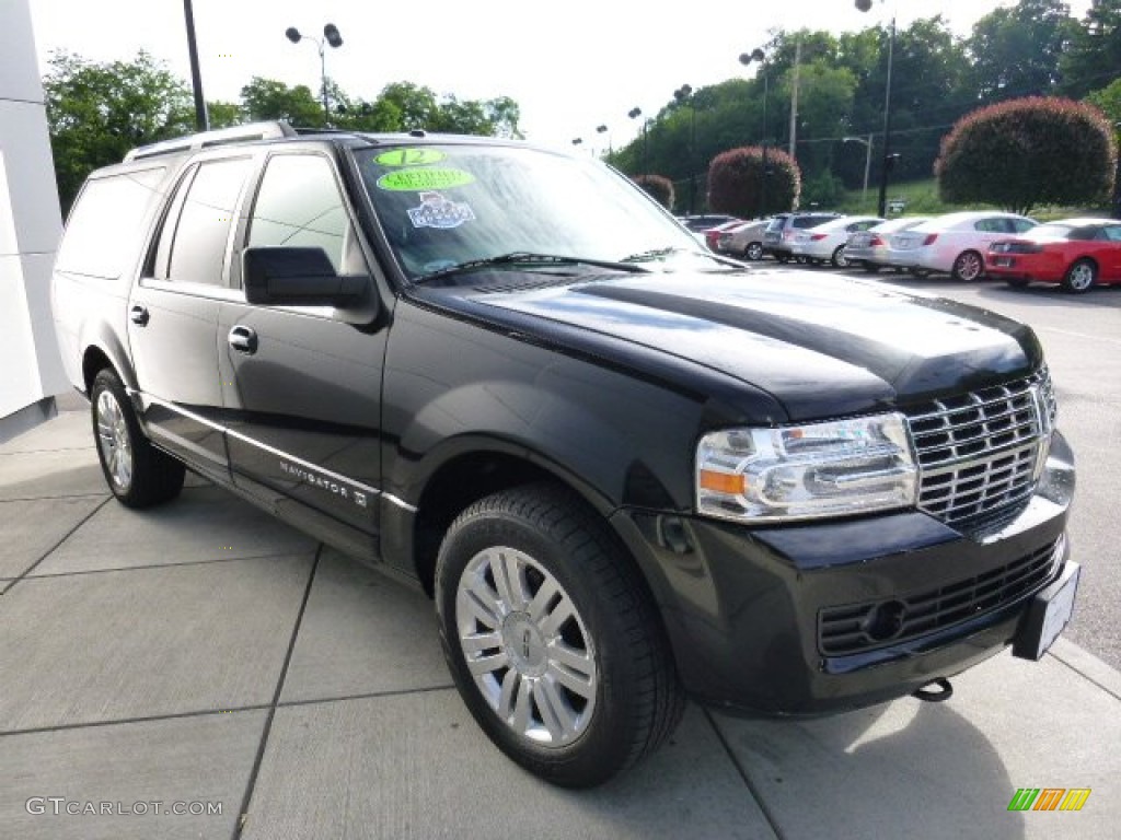 2012 Navigator L 4x4 - Black / Canyon/Black photo #6