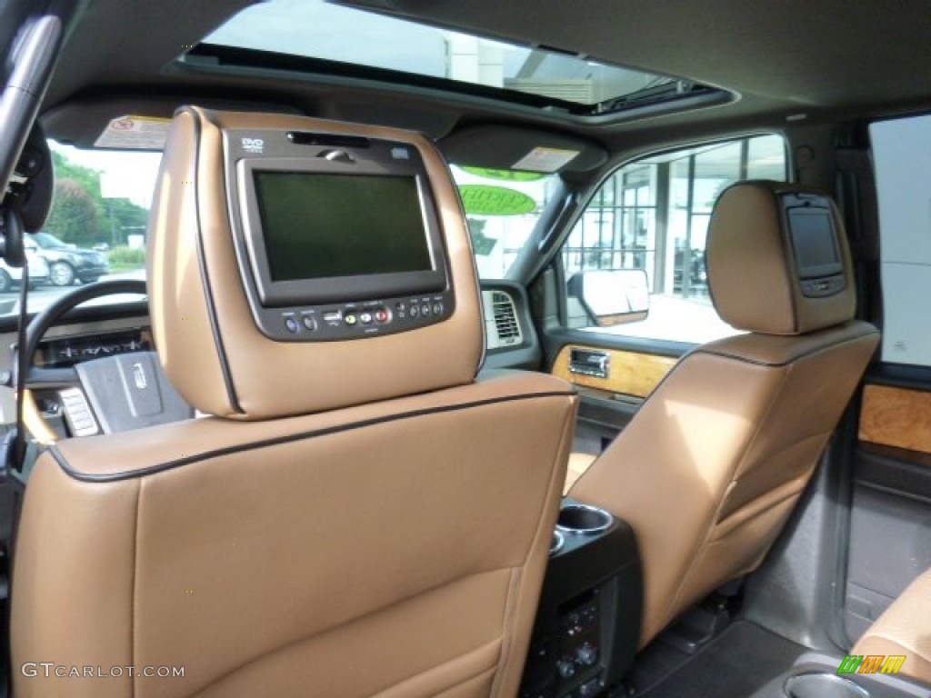 2012 Navigator L 4x4 - Black / Canyon/Black photo #15