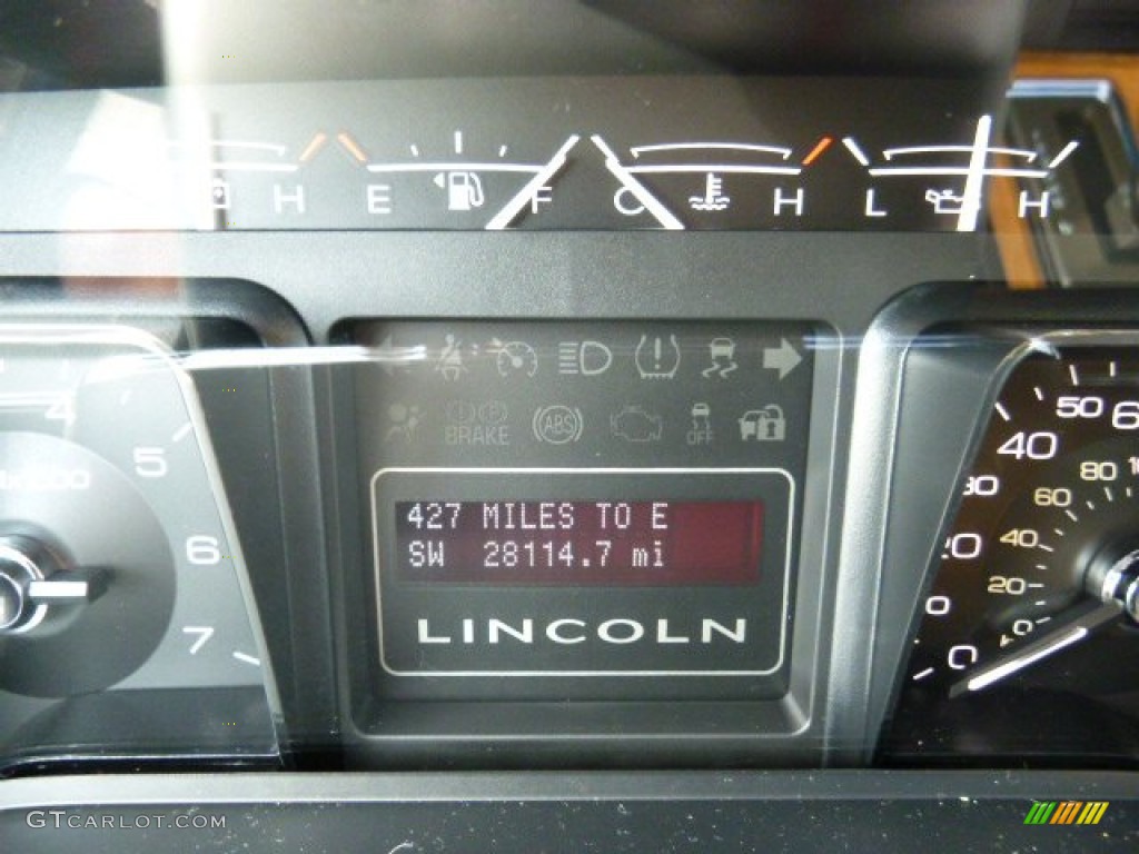2012 Navigator L 4x4 - Black / Canyon/Black photo #24