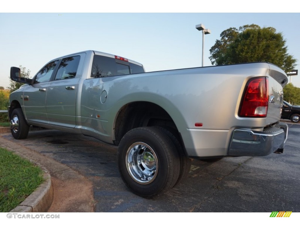 2012 Ram 3500 HD Big Horn Crew Cab 4x4 - Bright Silver Metallic / Dark Slate/Medium Graystone photo #2