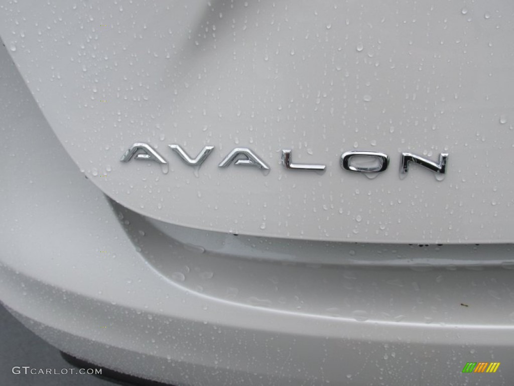 2015 Avalon XLE Premium - Blizzard Pearl / Light Gray photo #13