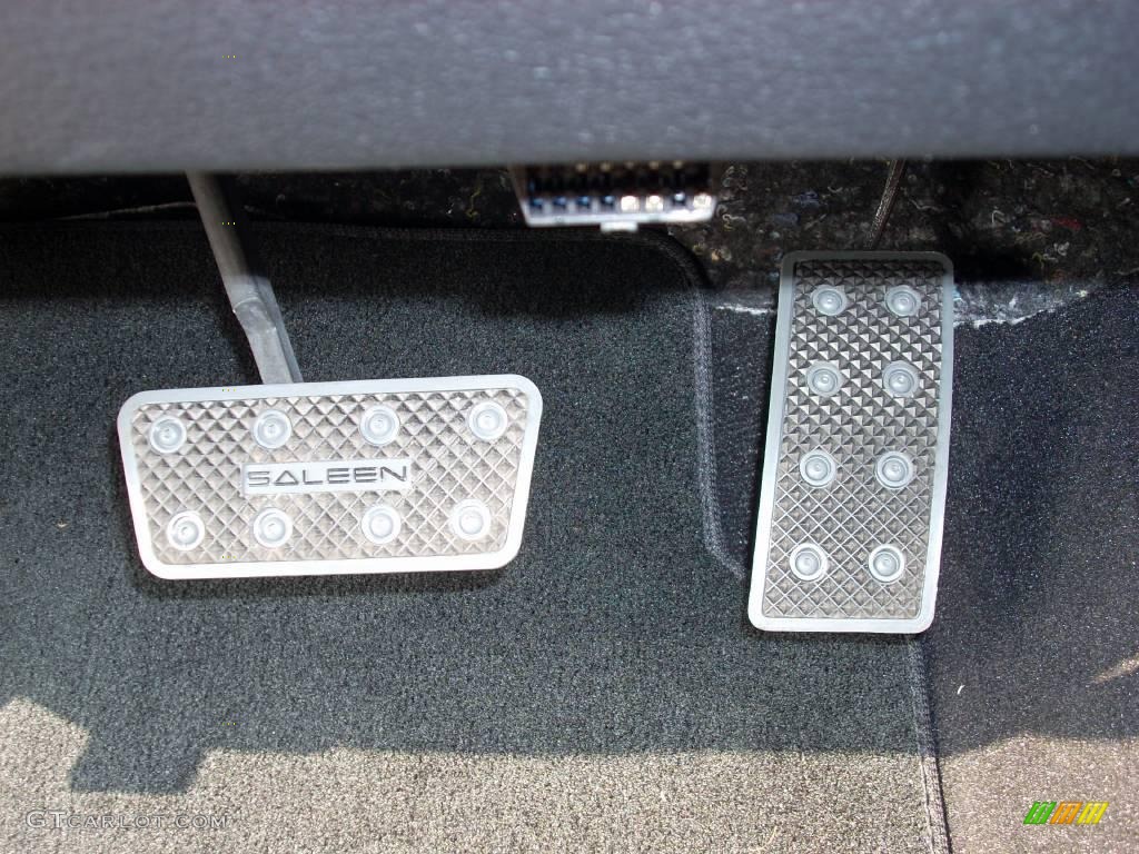 2007 Ford F150 Saleen S331 Supercharged SuperCab Controls Photo #10487423