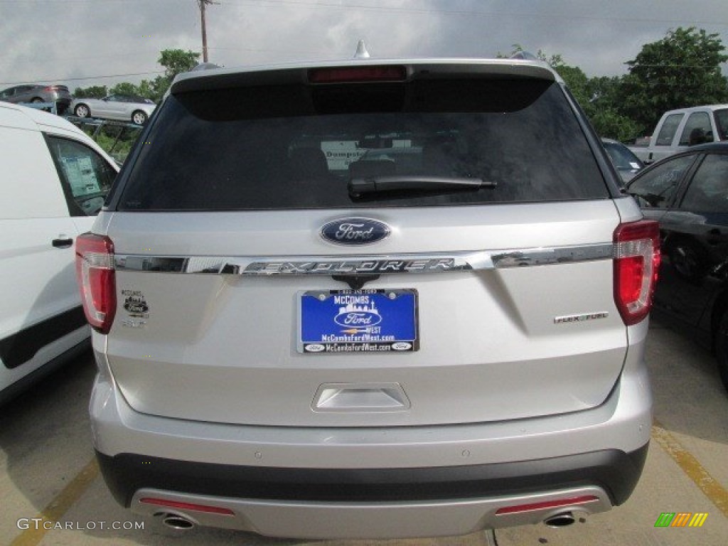 2016 Explorer XLT - Ingot Silver Metallic / Ebony Black photo #11
