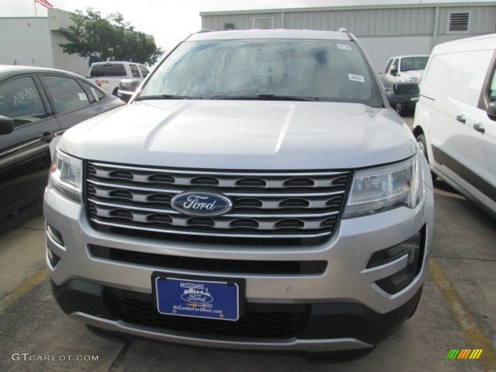 2016 Explorer XLT - Ingot Silver Metallic / Ebony Black photo #16