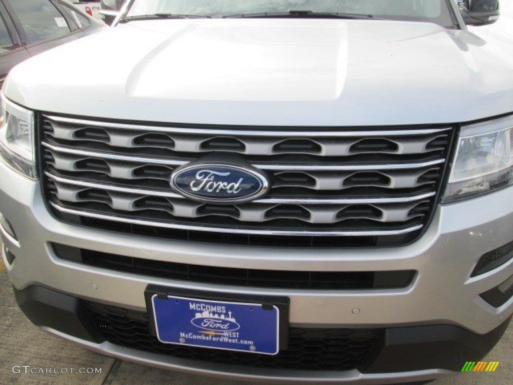 2016 Explorer XLT - Ingot Silver Metallic / Ebony Black photo #17