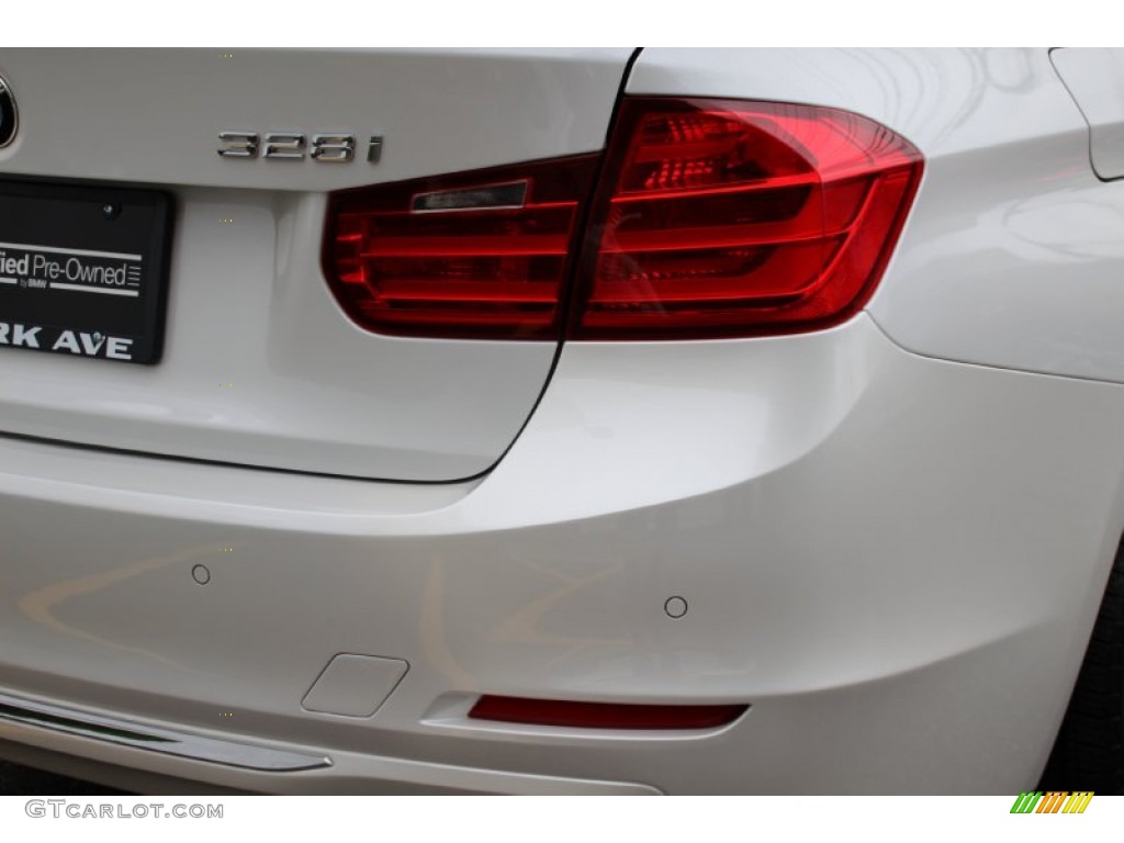 2013 3 Series 328i xDrive Sedan - Mineral White Metallic / Saddle Brown photo #23