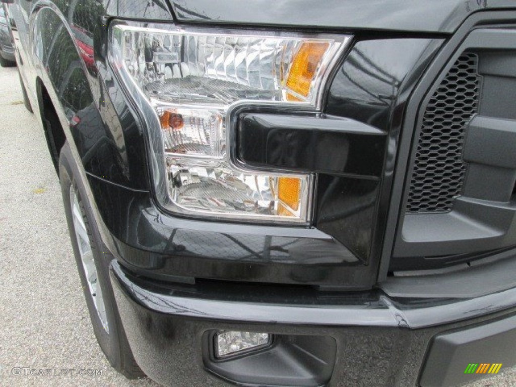 2015 F150 XL SuperCrew - Tuxedo Black Metallic / Medium Earth Gray photo #4