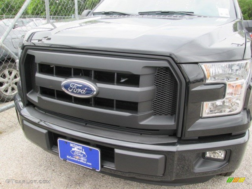 2015 F150 XL SuperCrew - Tuxedo Black Metallic / Medium Earth Gray photo #5