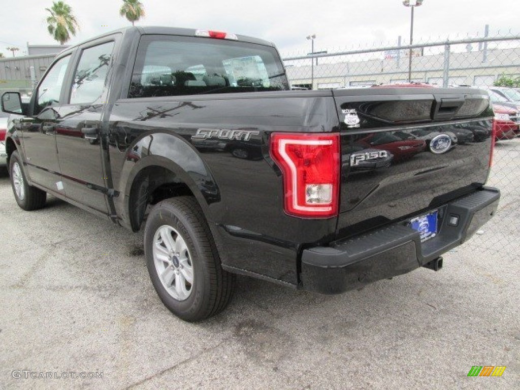 2015 F150 XL SuperCrew - Tuxedo Black Metallic / Medium Earth Gray photo #10